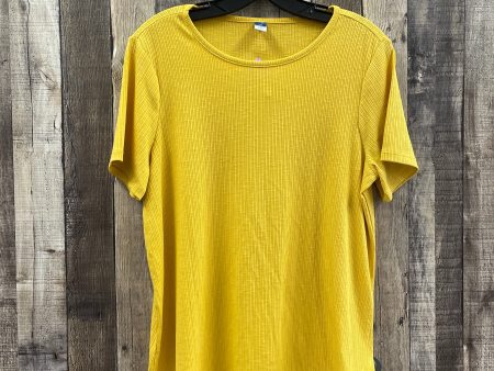 Yellow Top Short Sleeve Old Navy, Size M Fashion